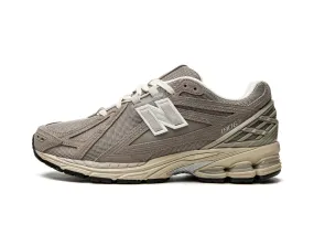 New Balance 1906R Beige Cream