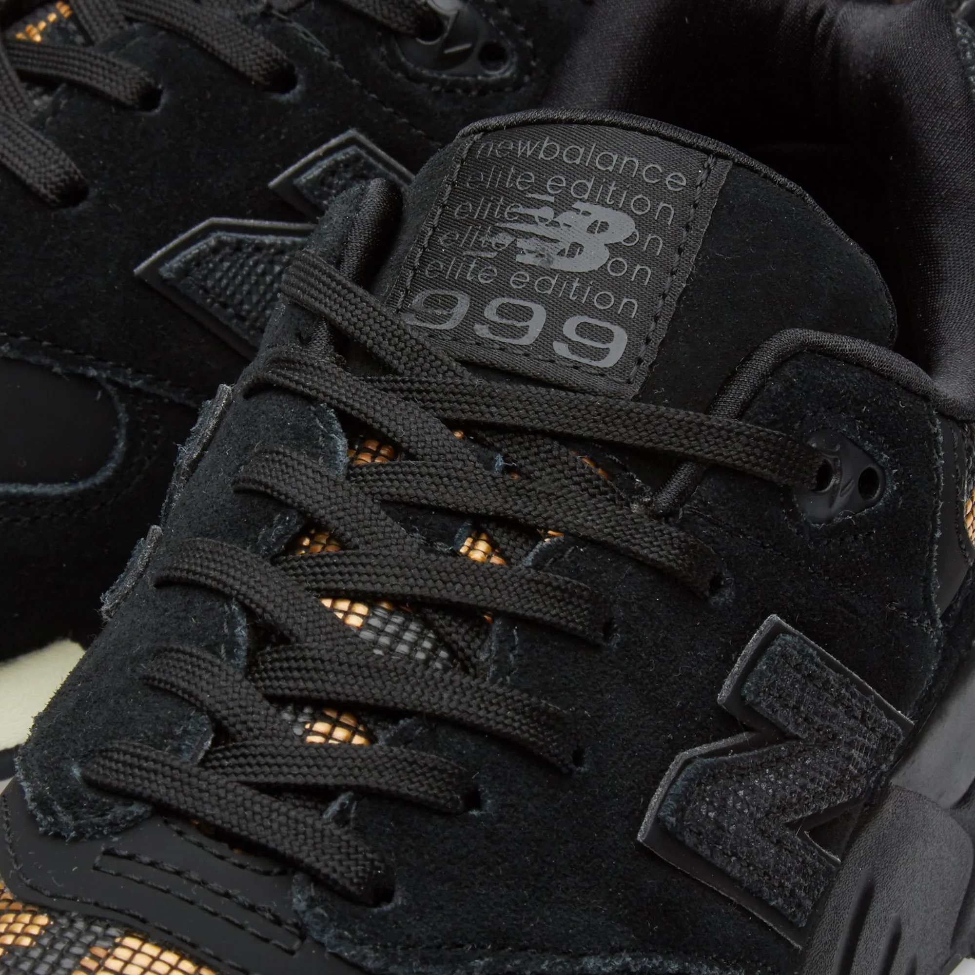 New Balance WL999PWBlack & Gold