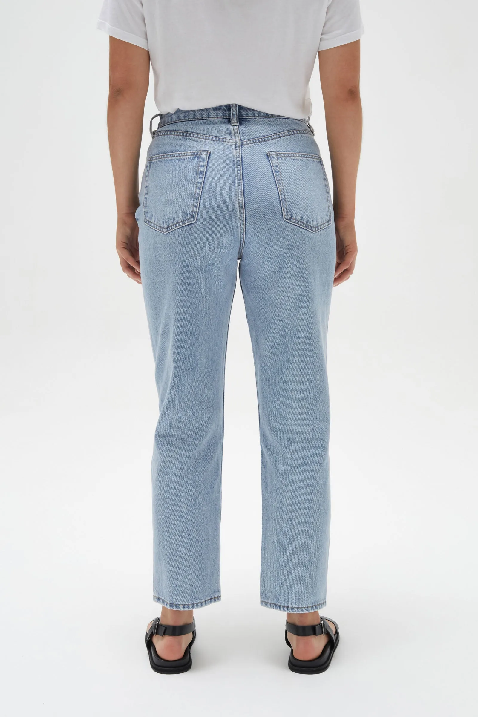 Signature Slim Jean