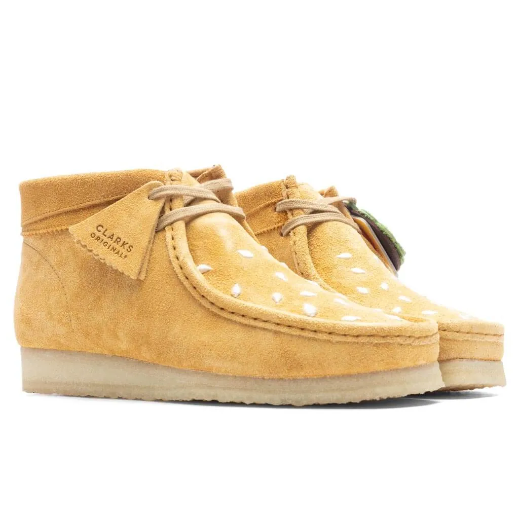 Vandy The Pink x Clarks Embroidery Wallabee Boot - Tan